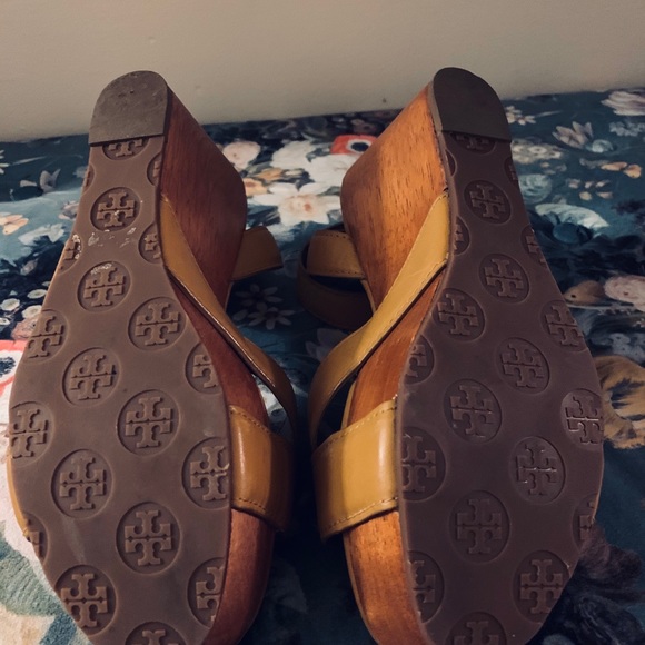 Tory Burch Almita wedge sandal - Picture 4 of 7